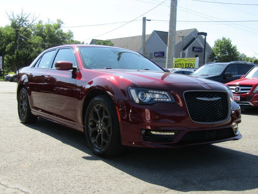 2018 CHRYSLER 300