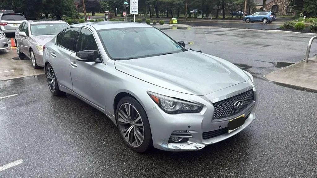 2014 INFINITI Q50