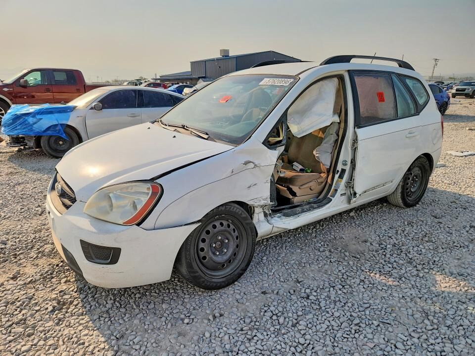2009 KIA Rondo
