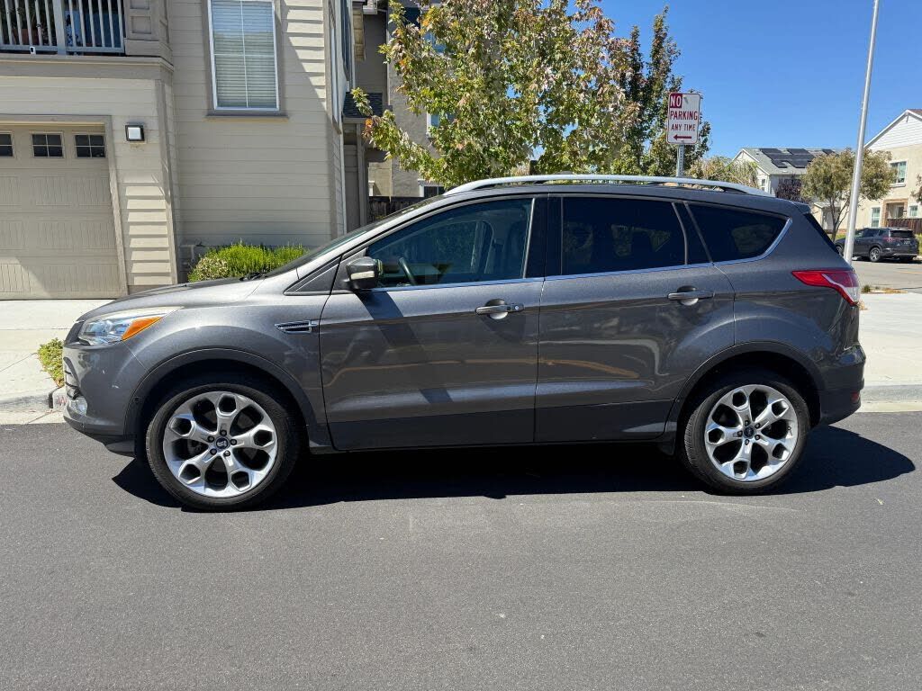 2013 FORD Escape