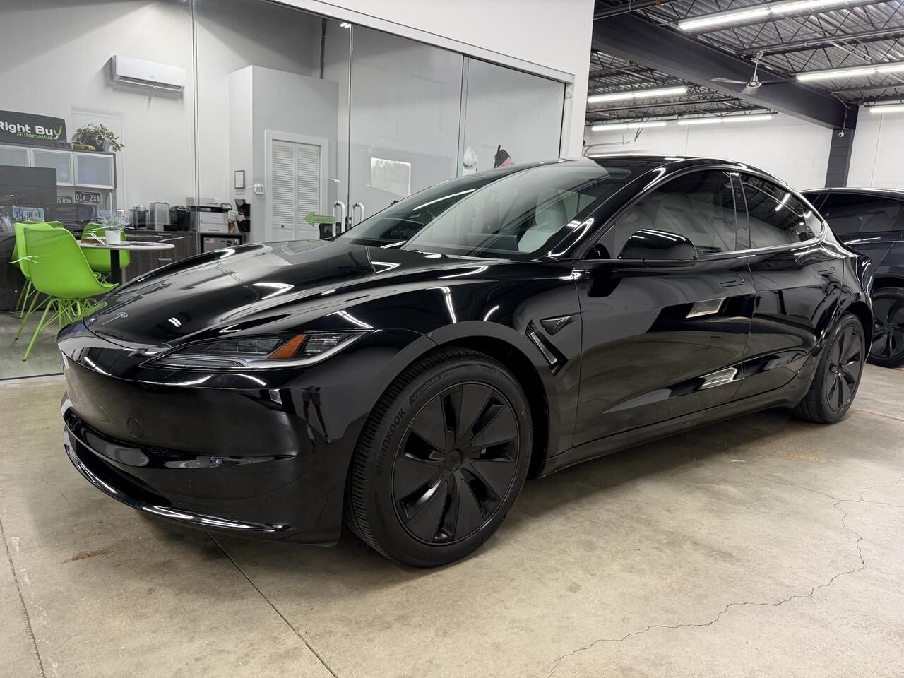 2024 TESLA Model 3