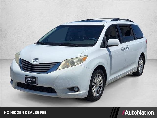 2014 TOYOTA Sienna