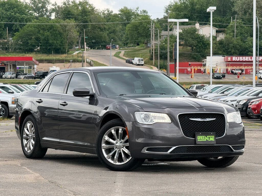 2016 CHRYSLER 300