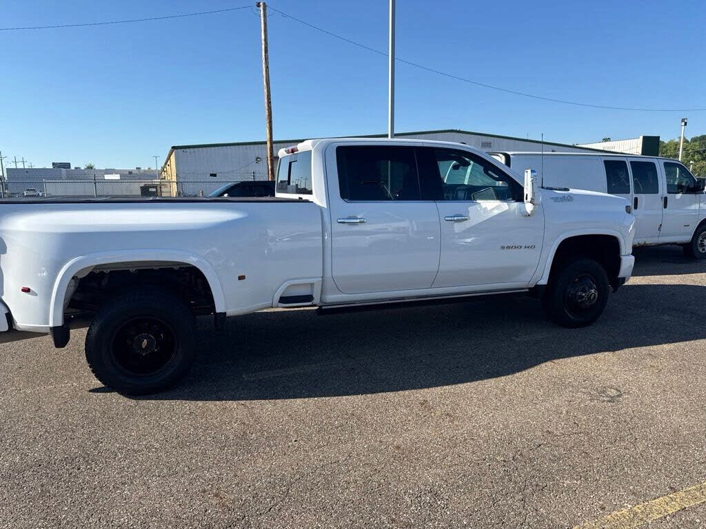 2023 CHEVROLET Silverado HD