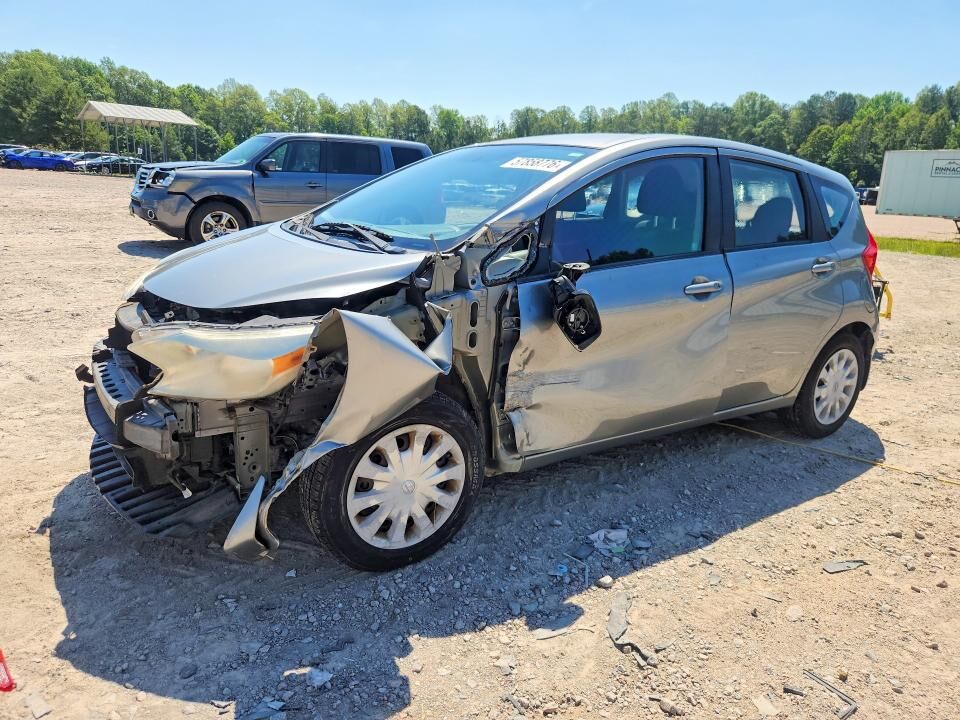2015 NISSAN Versa