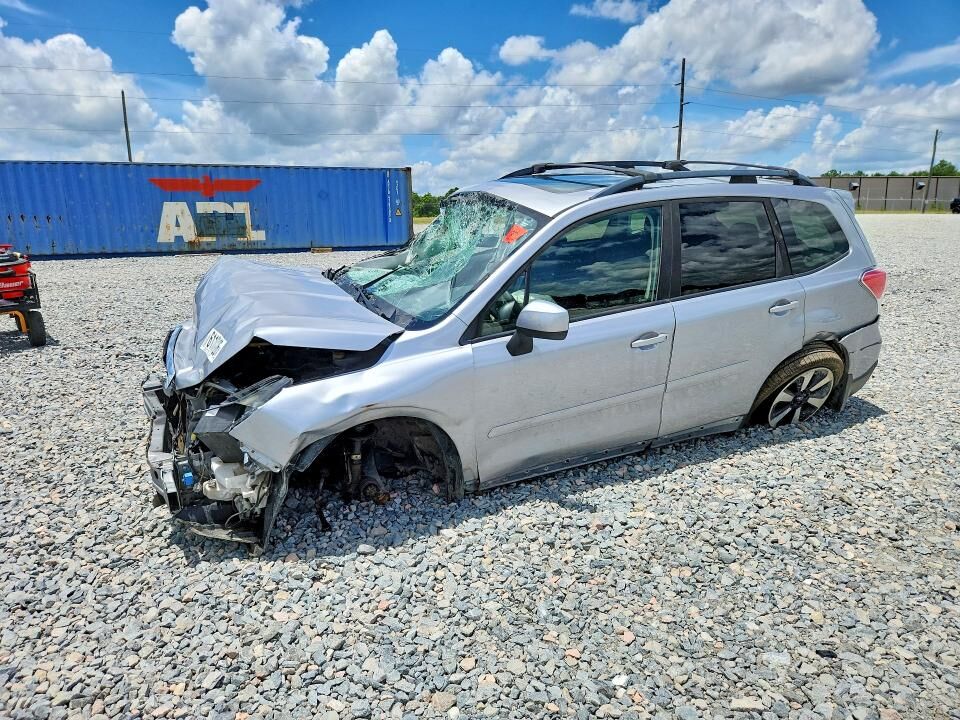 2017 SUBARU Forester