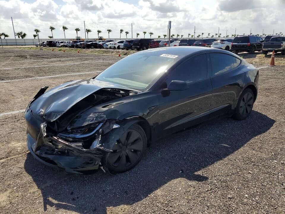 2025 TESLA Model 3