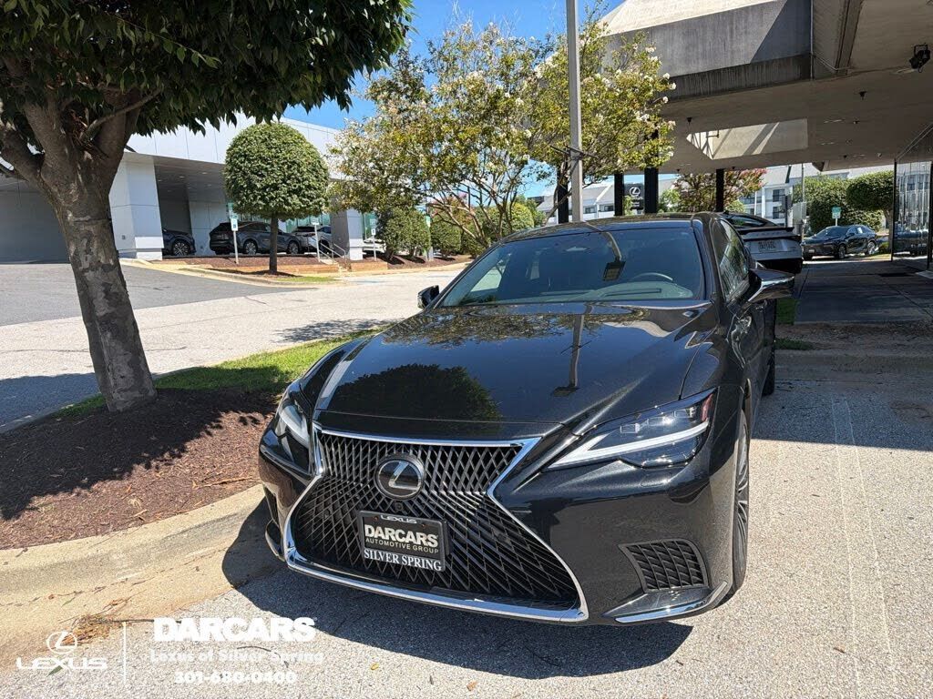 2024 LEXUS LS
