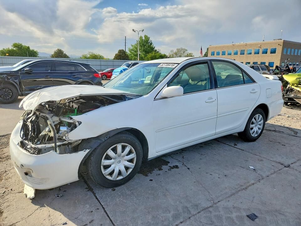 2005 TOYOTA Camry