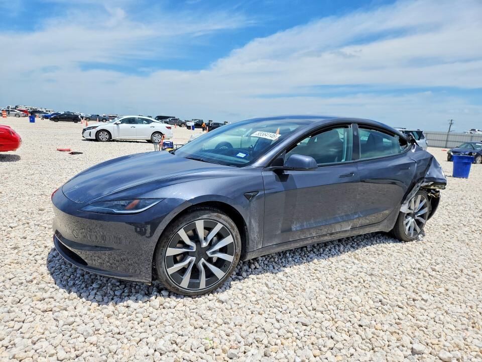 2025 TESLA Model 3