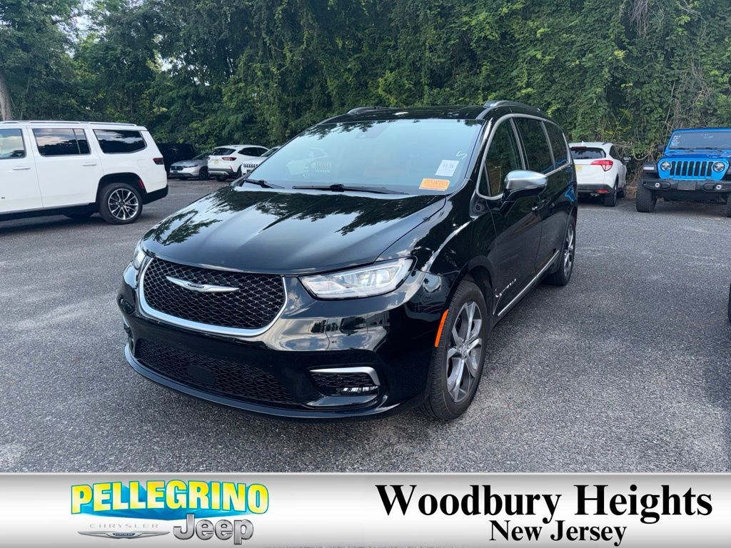 2025 CHRYSLER Pacifica