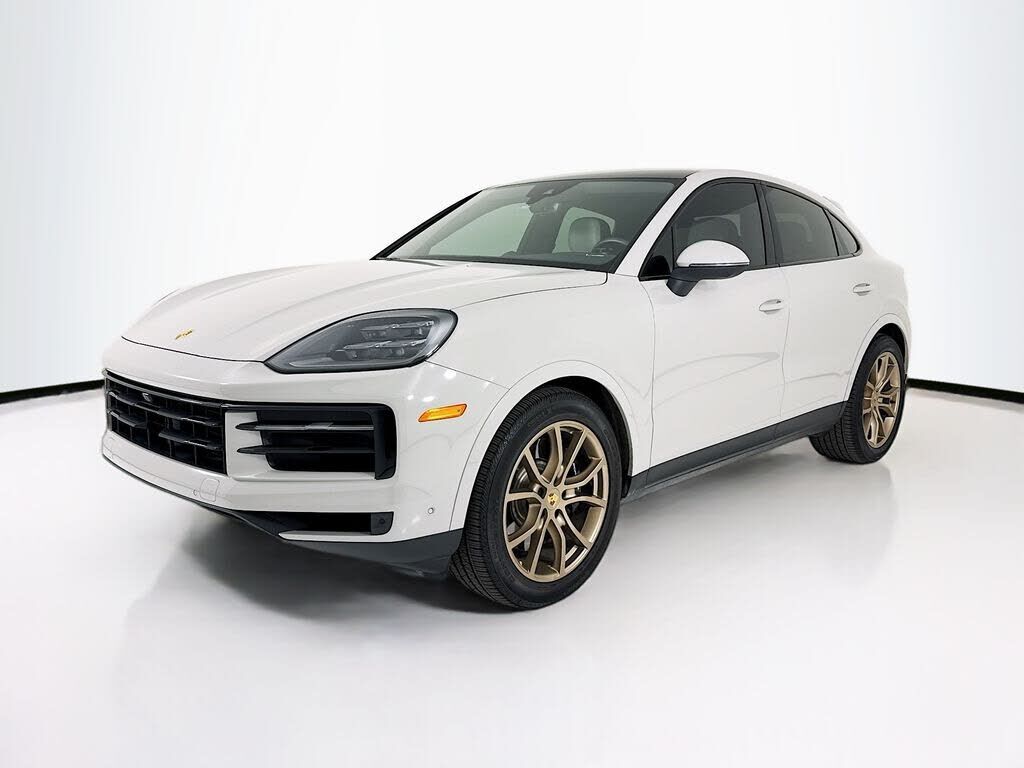 2024 PORSCHE Cayenne