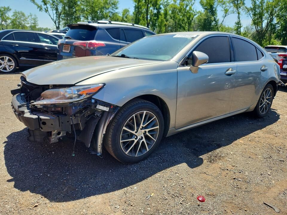 2016 LEXUS ES