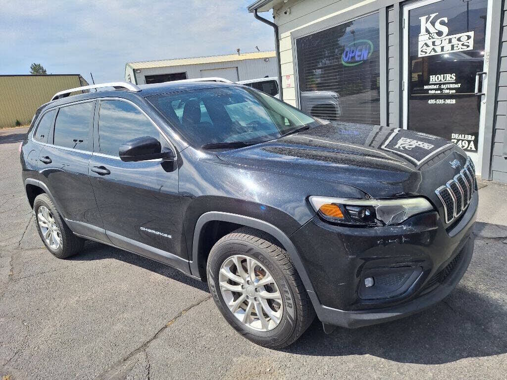 2019 JEEP Cherokee