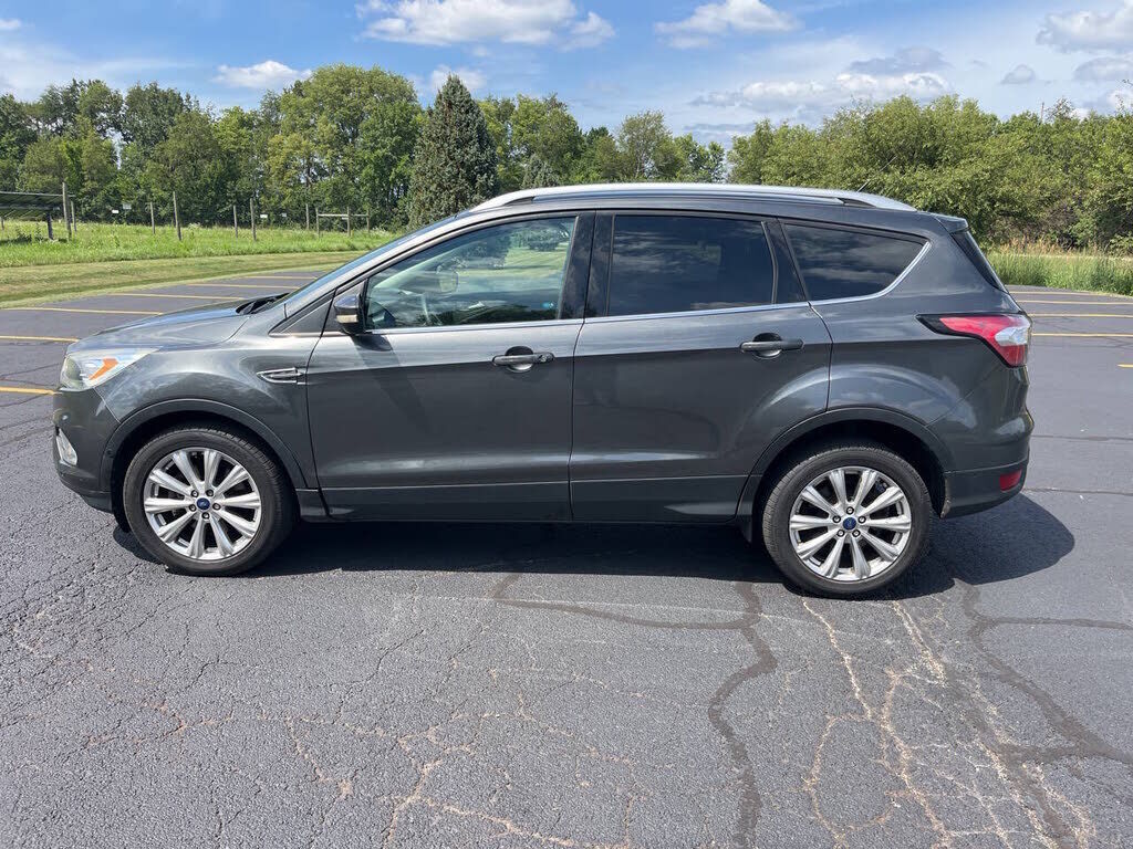 2017 FORD Escape