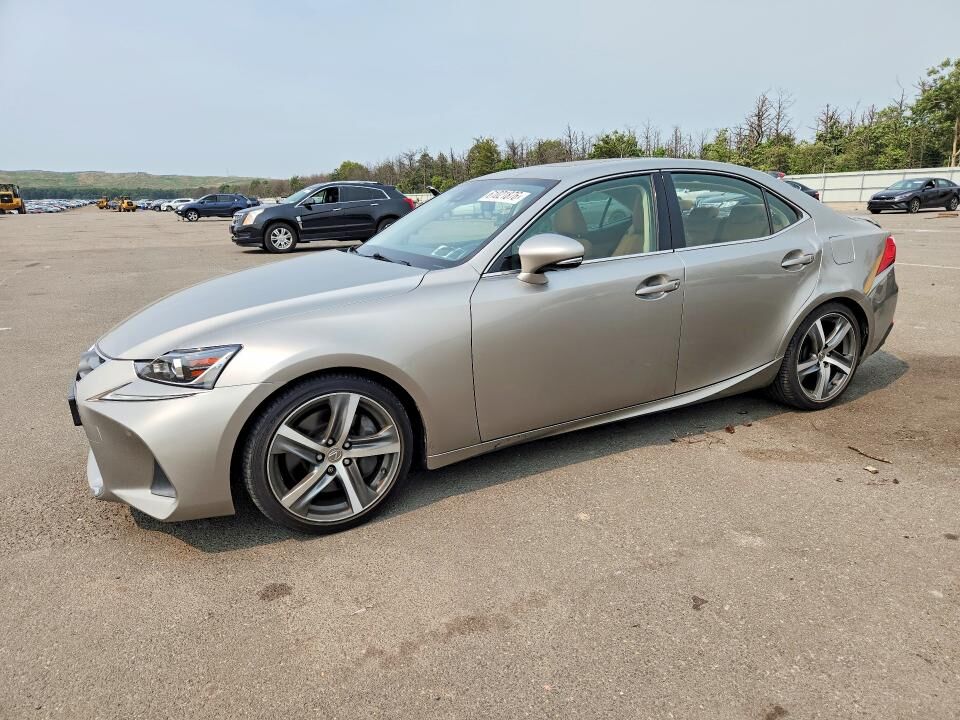 2018 LEXUS IS