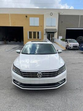 2017 VOLKSWAGEN Passat