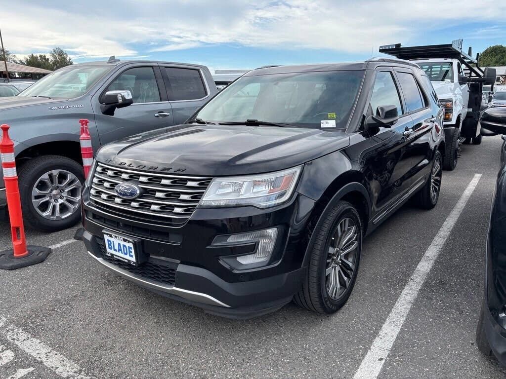 2017 FORD Explorer