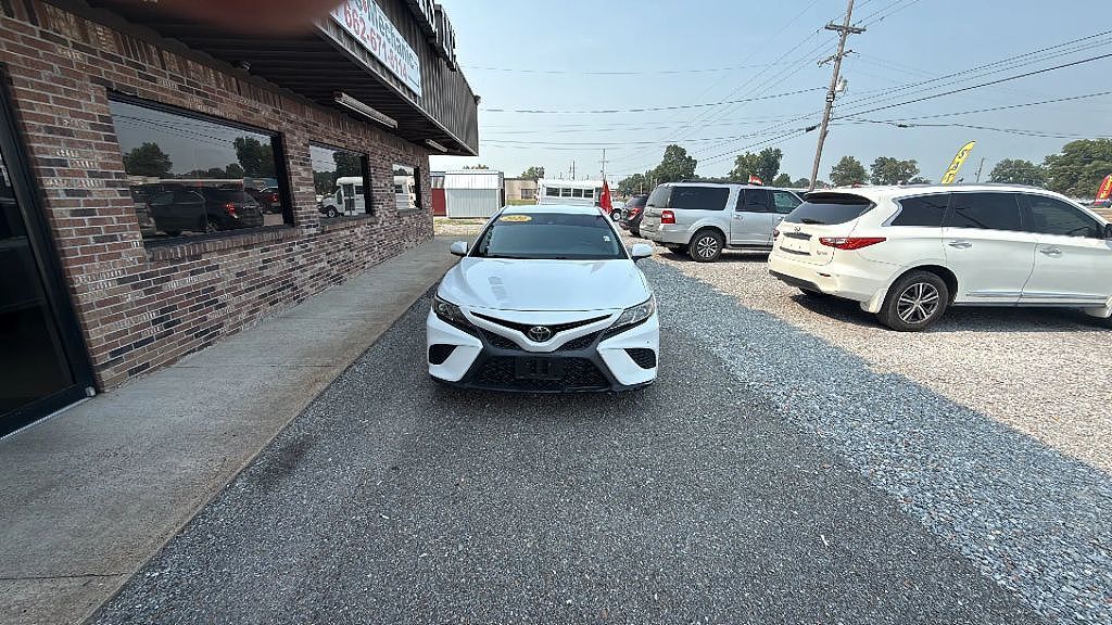 2020 TOYOTA Camry
