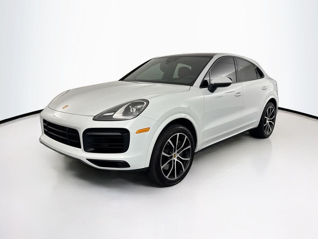 2022 PORSCHE Cayenne