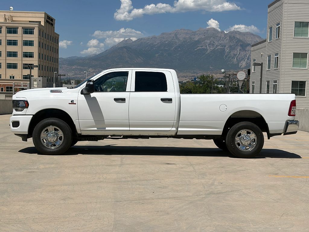 2024 RAM 3500