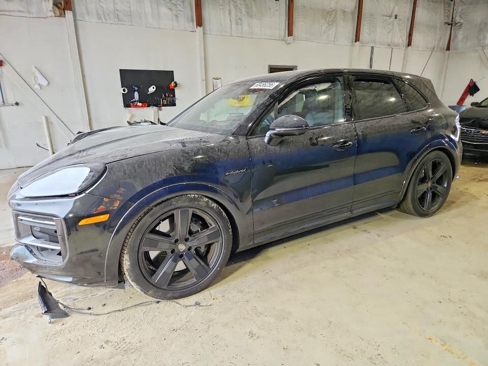 2026 PORSCHE Cayenne