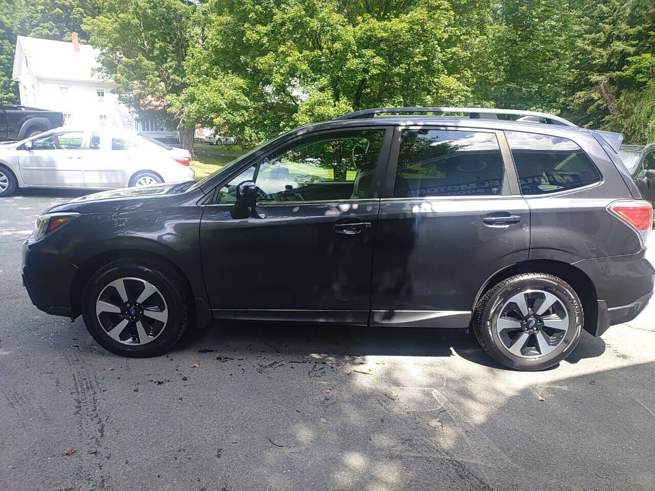 2017 SUBARU Forester