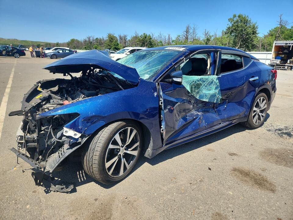 2017 NISSAN Maxima