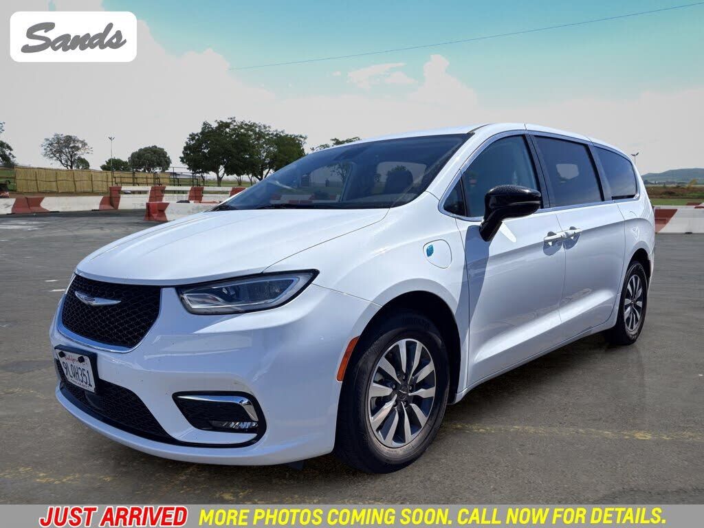 2024 CHRYSLER Pacifica