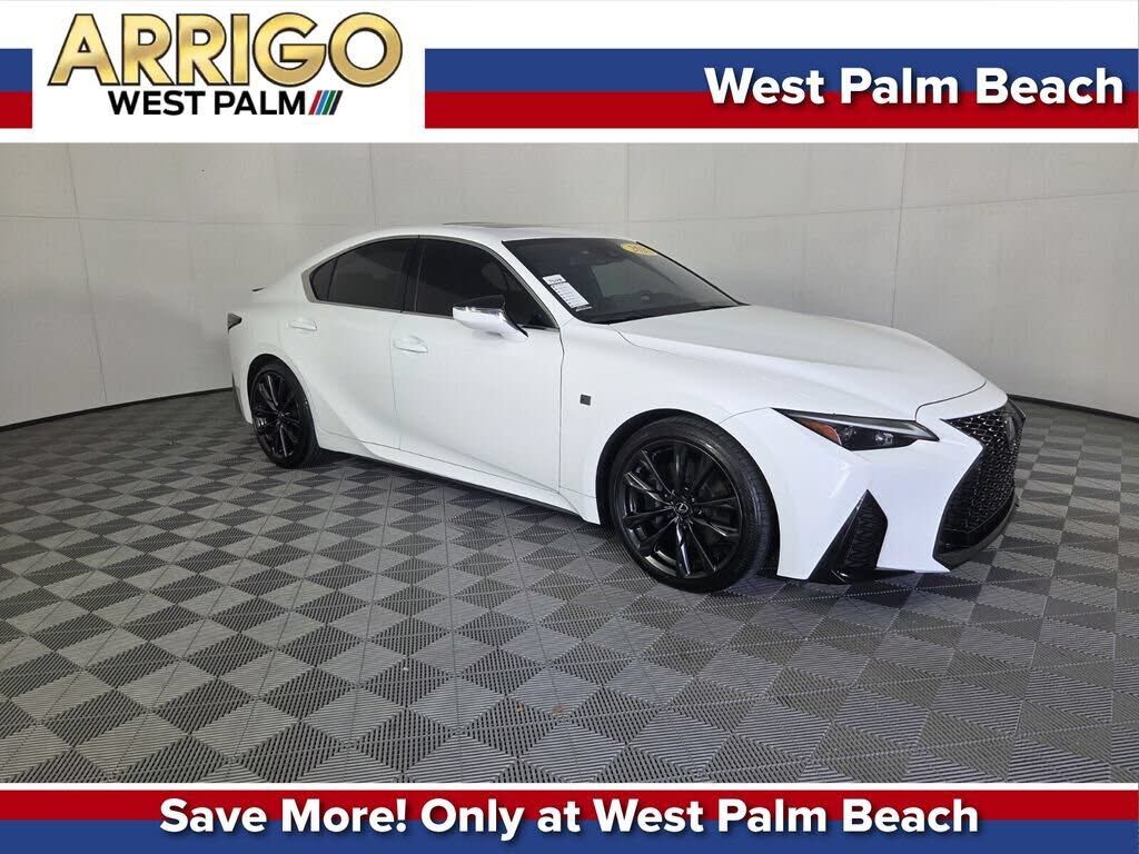 2025 LEXUS IS