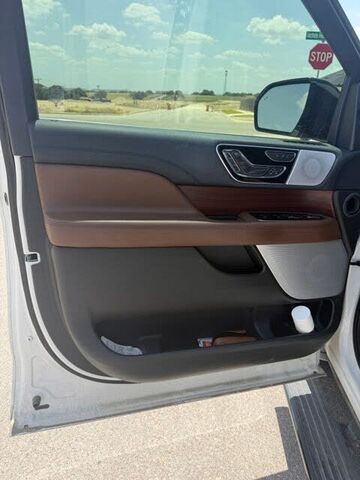 2023 LINCOLN Navigator