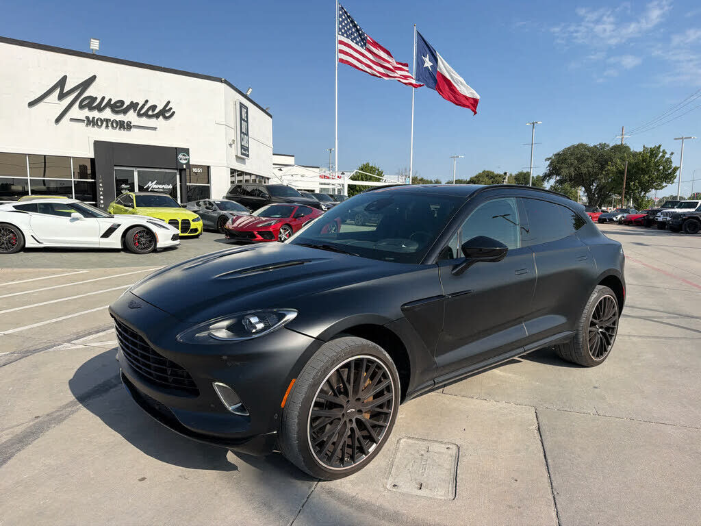2023 ASTON MARTIN DBX