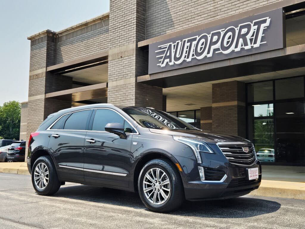 2017 CADILLAC XT5