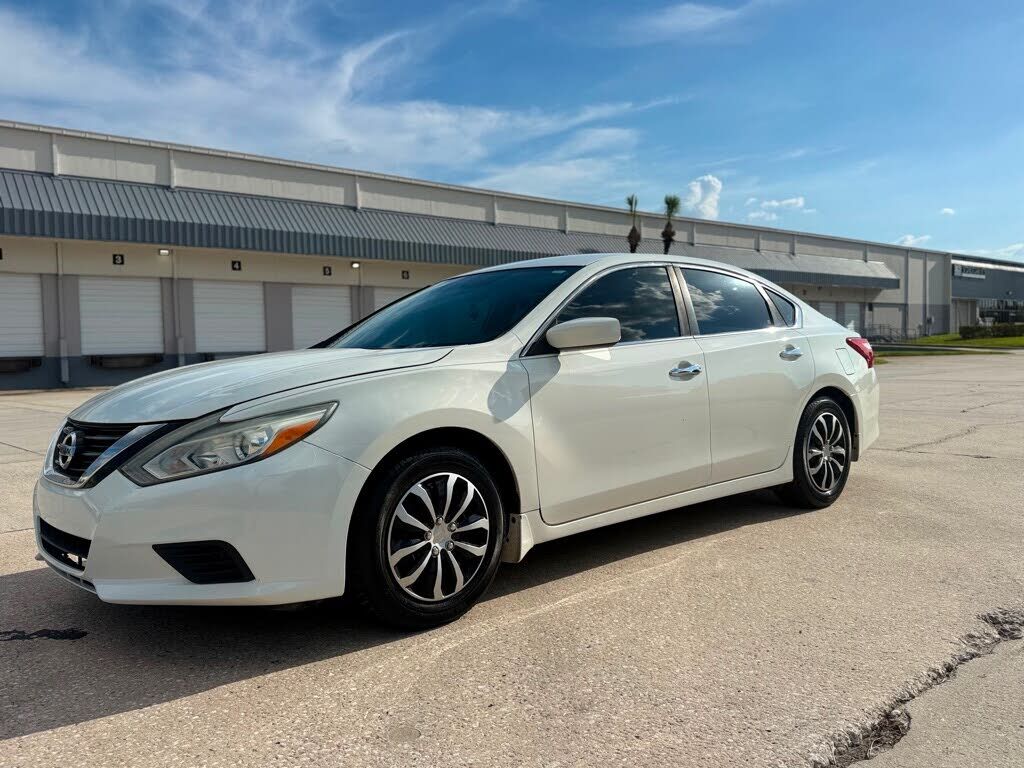 2017 NISSAN Altima