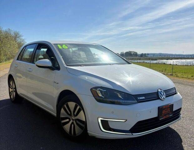 2016 VOLKSWAGEN e-Golf