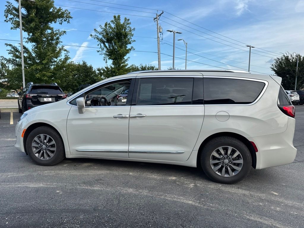 2019 CHRYSLER Pacifica