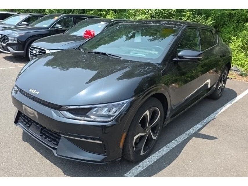 2023 KIA EV6