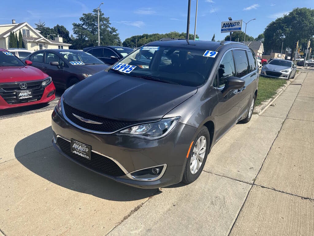 2019 CHRYSLER Pacifica