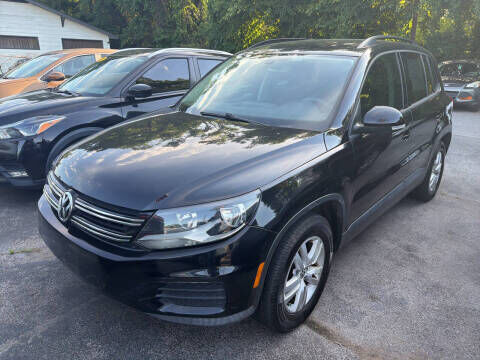 2016 VOLKSWAGEN Tiguan