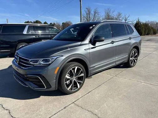 2024 VOLKSWAGEN Tiguan 4Motion