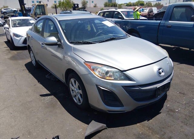 2011 MAZDA Mazda3
