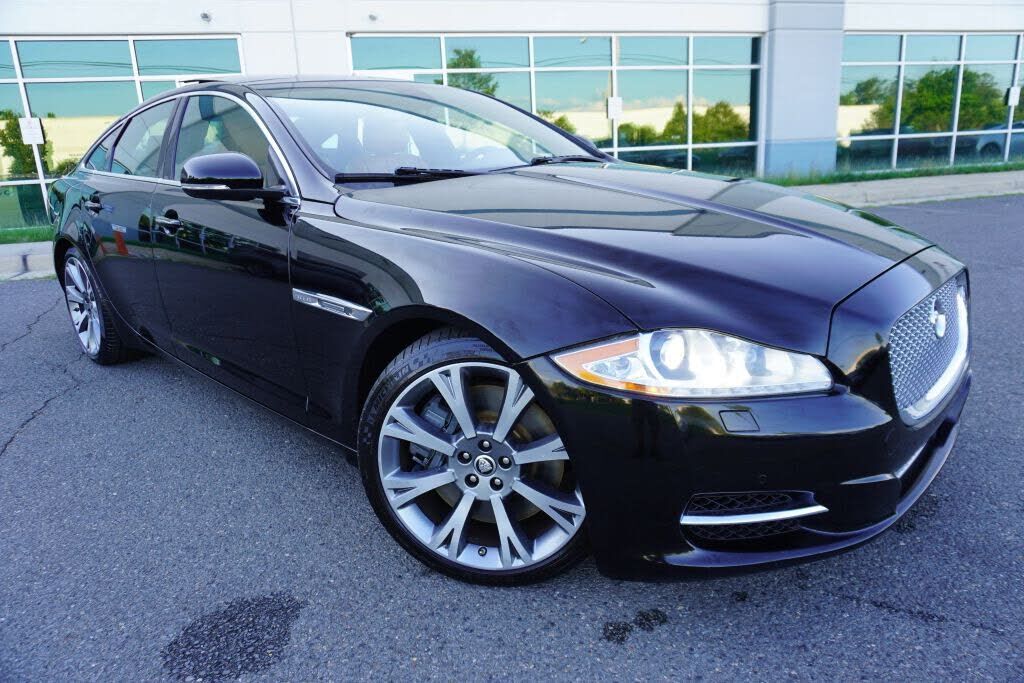 2012 JAGUAR XJ