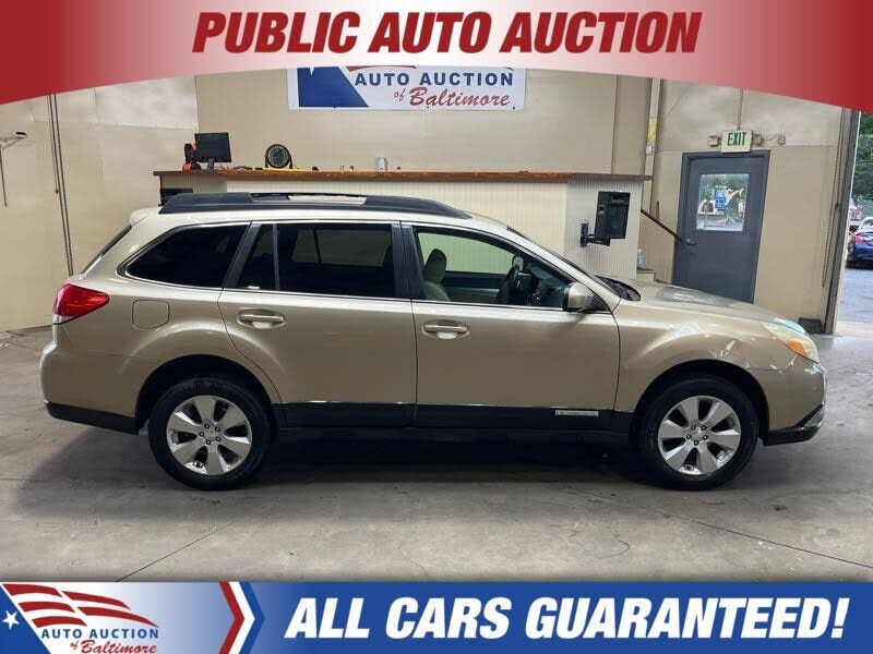 2010 SUBARU Outback