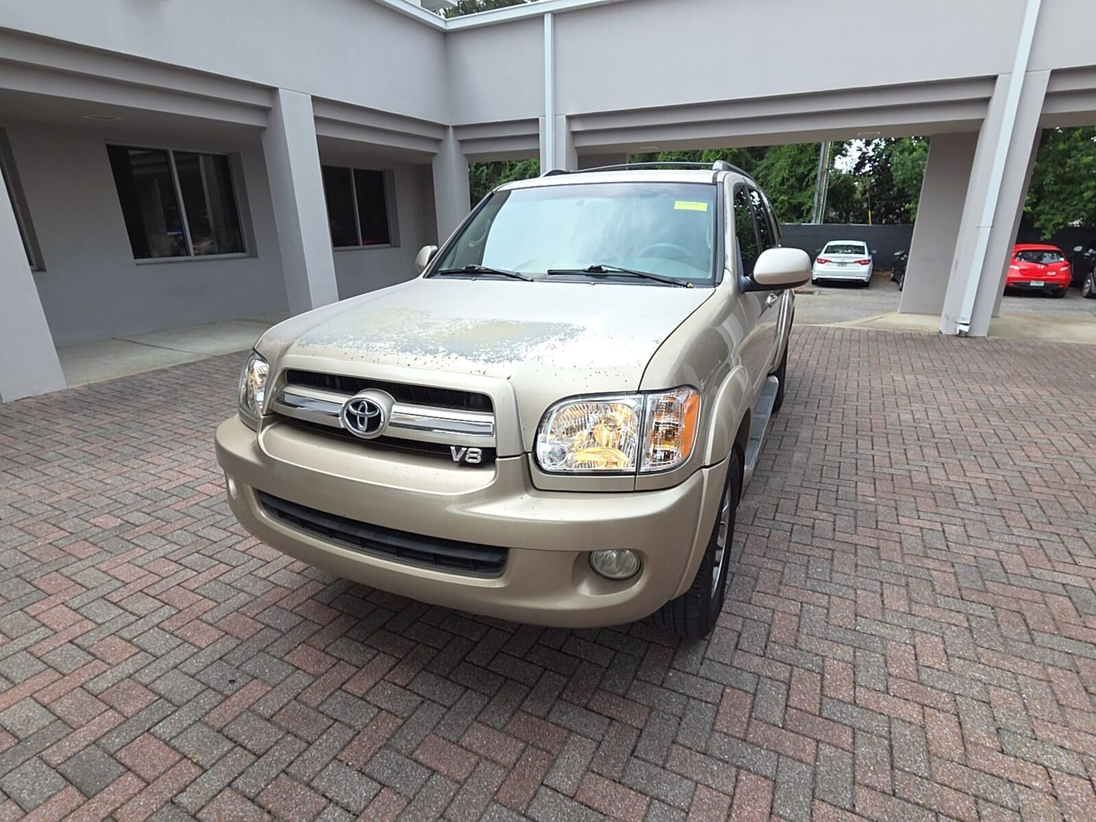 2005 TOYOTA Sequoia
