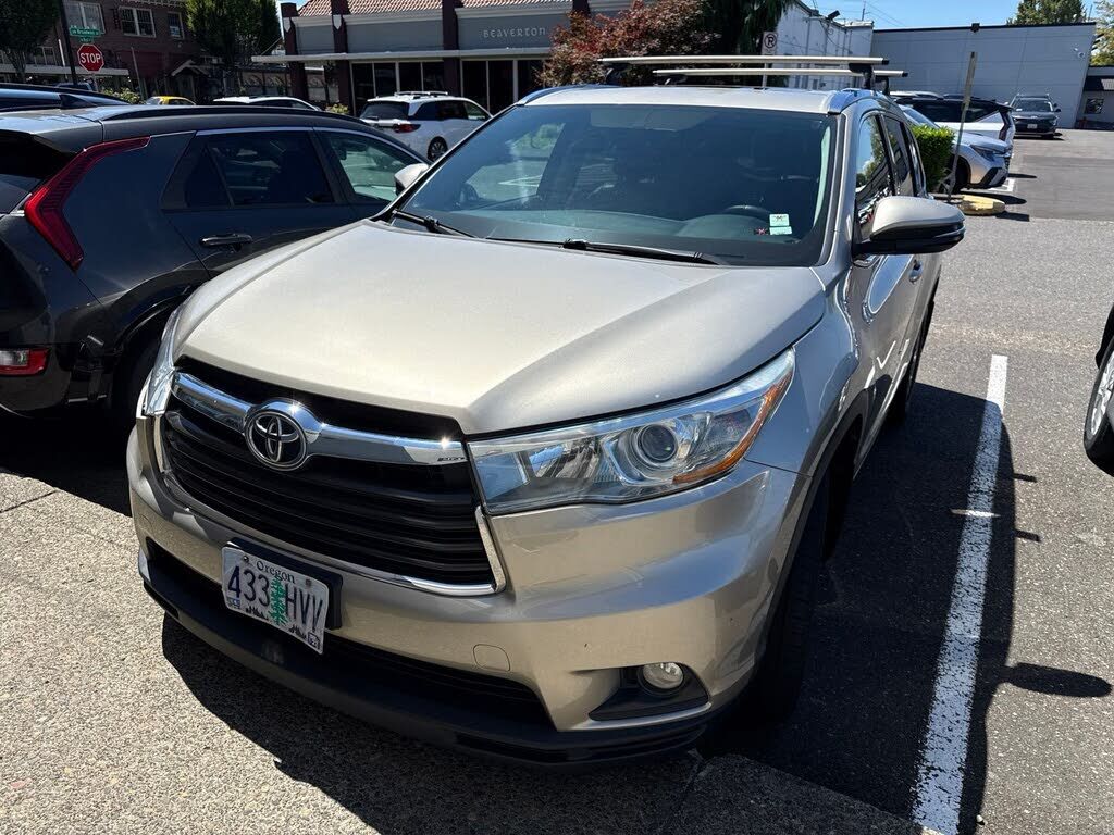 2015 TOYOTA Highlander