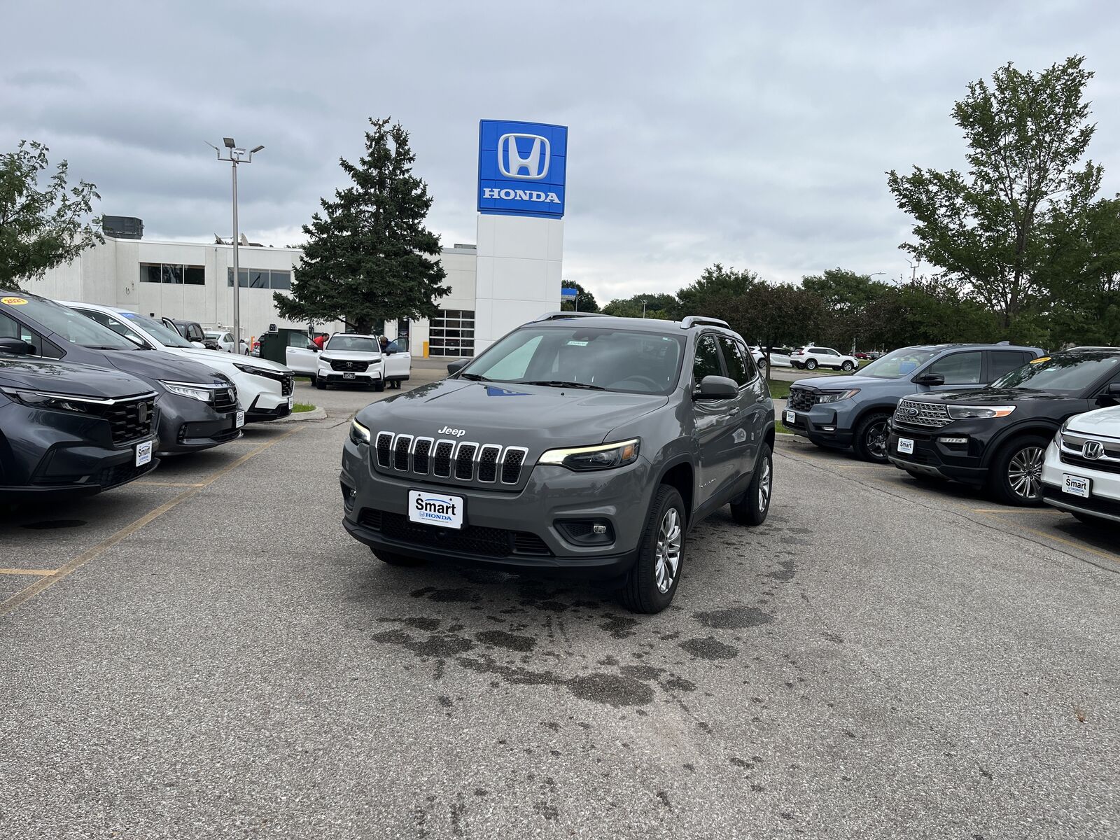 2021 JEEP Cherokee