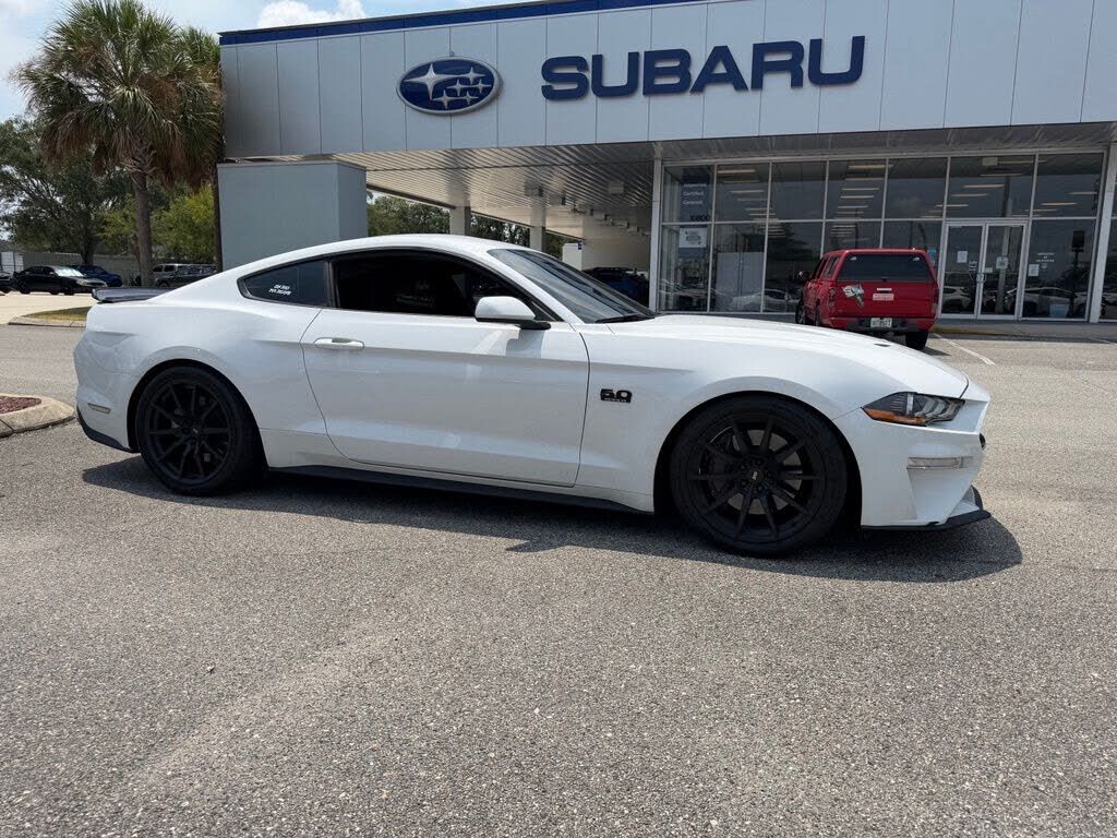 2019 FORD Mustang