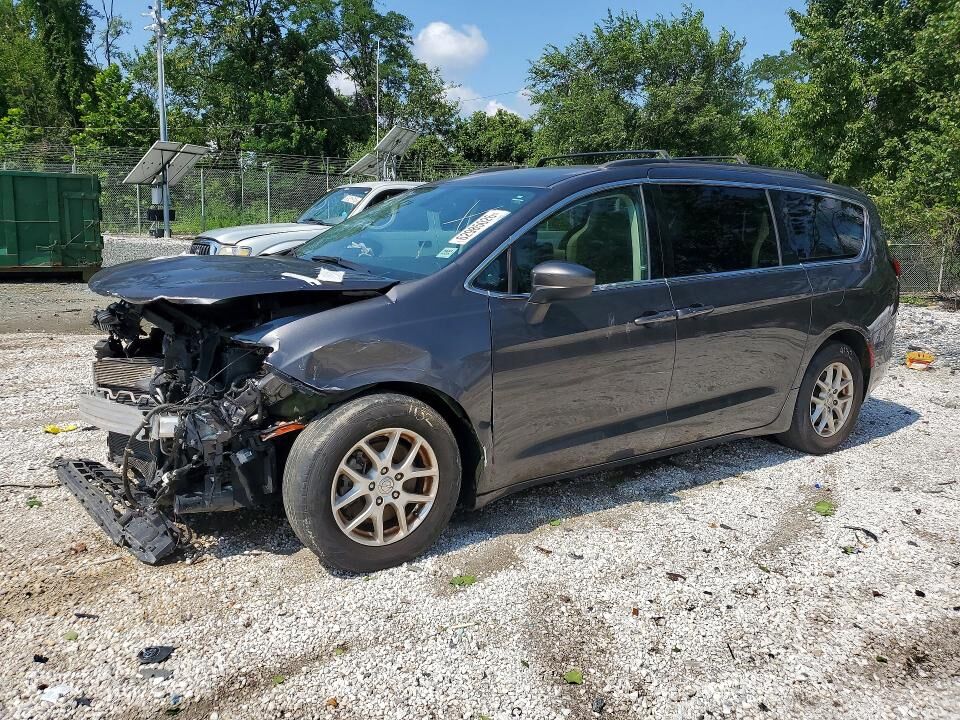 2020 CHRYSLER Voyager
