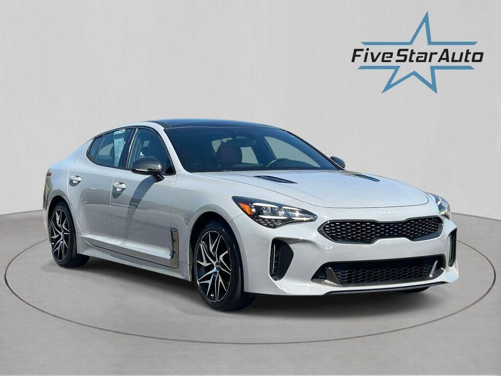 2022 KIA Stinger