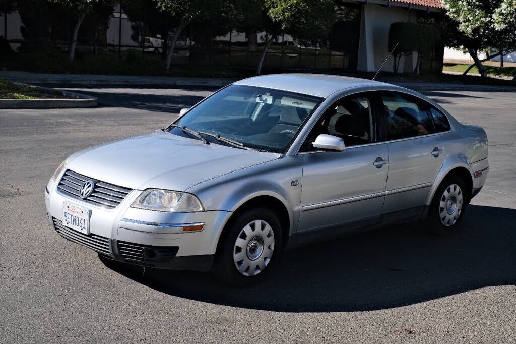 2003 VOLKSWAGEN Passat